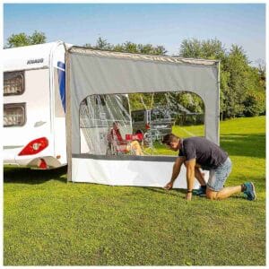 Fiamma Side W Pro zijwand voor de F35 Pro op een buscamper